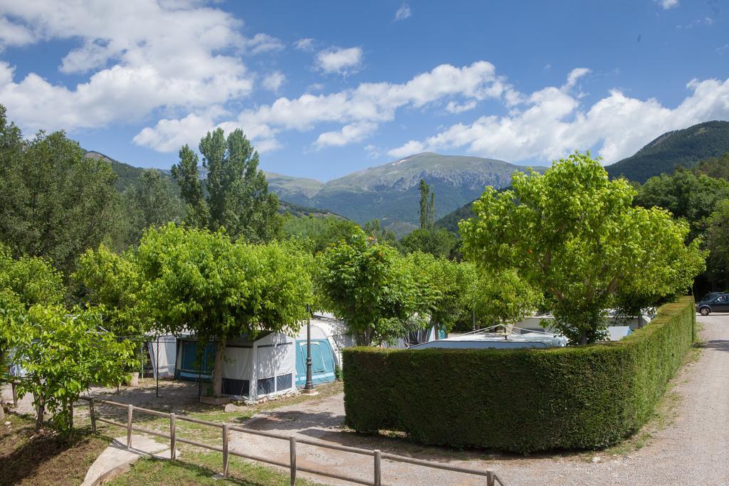 Camping L'Espelt La Pobla de Lillet Exterior foto