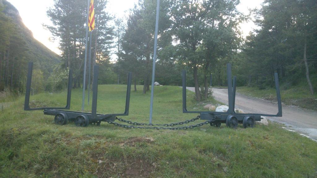 Camping L'Espelt La Pobla de Lillet Exterior foto